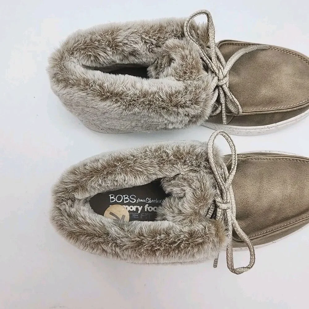 Bobs Shoe Skipper Hang Glider Boot Wide Fit Women Sz 7 Taupe Foam Fur 113443W